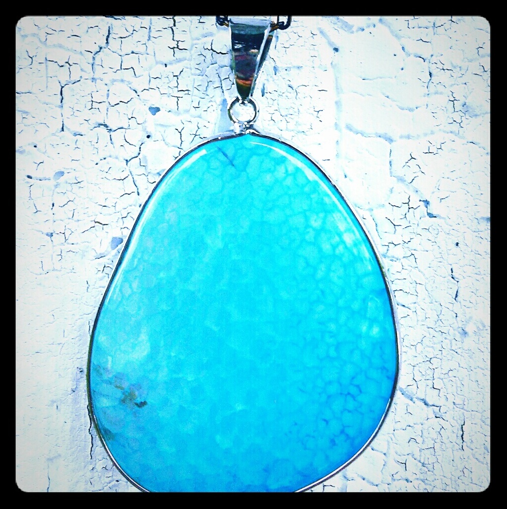 Tear Drop Stone Necklace